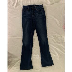 AMERICAN EAGLE SIZE 4. NE(X)T LEVEL STRETCH JEANS